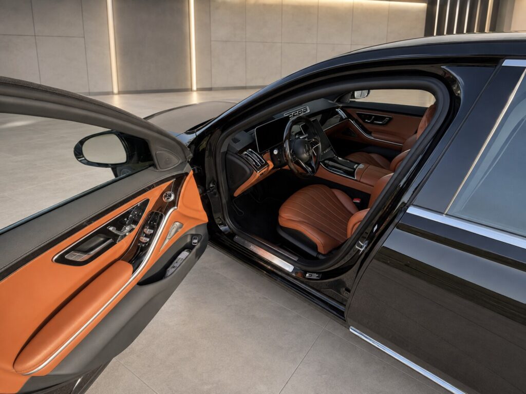 05_Mercedes_S_notranjost_vrata